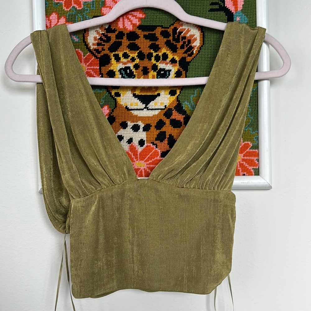 Boutique green halter top